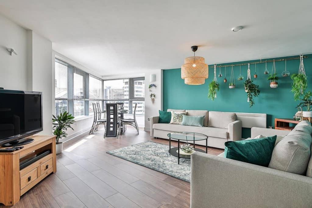The Exclusive Gem Of Leeds - Sleeps 8 Apartamento Exterior foto