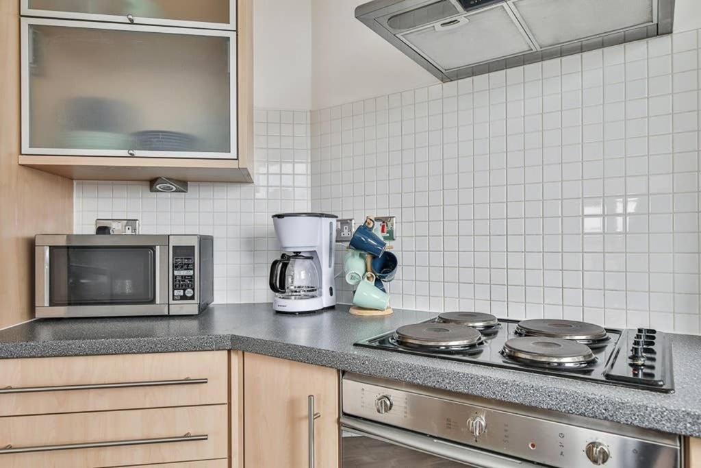 The Exclusive Gem Of Leeds - Sleeps 8 Apartamento Exterior foto
