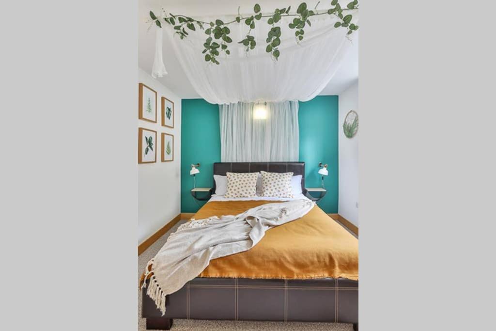 The Exclusive Gem Of Leeds - Sleeps 8 Apartamento Exterior foto
