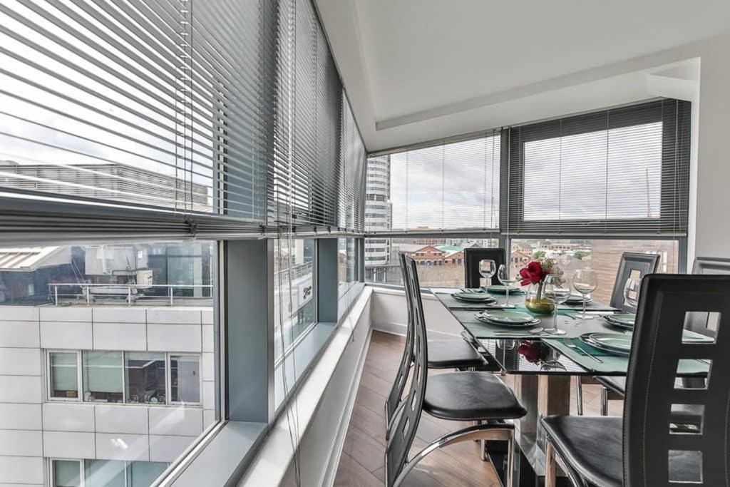 The Exclusive Gem Of Leeds - Sleeps 8 Apartamento Exterior foto